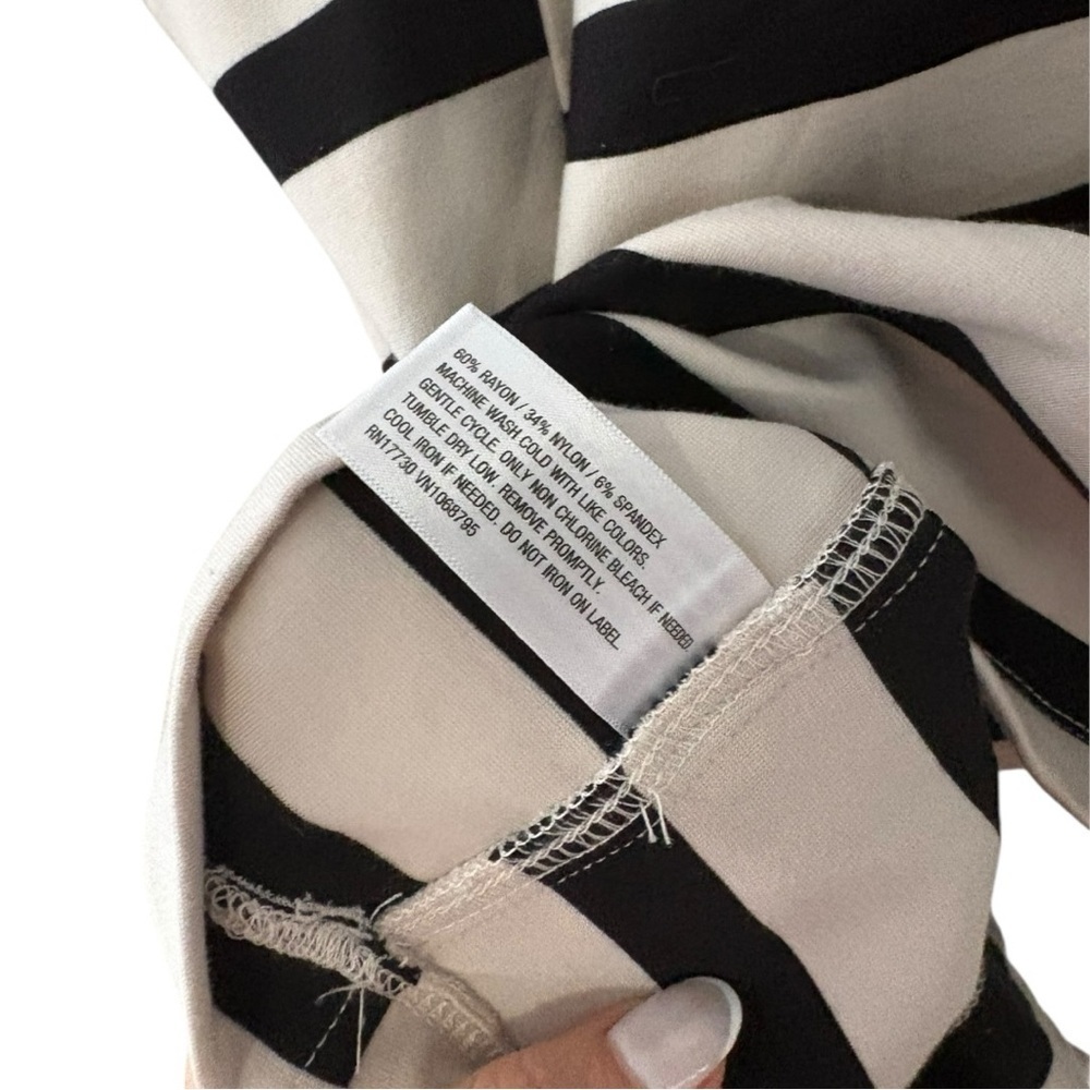 A New Day Black and Cream Striped Women's Top I Size: XX-Large - Picture 6 of 6